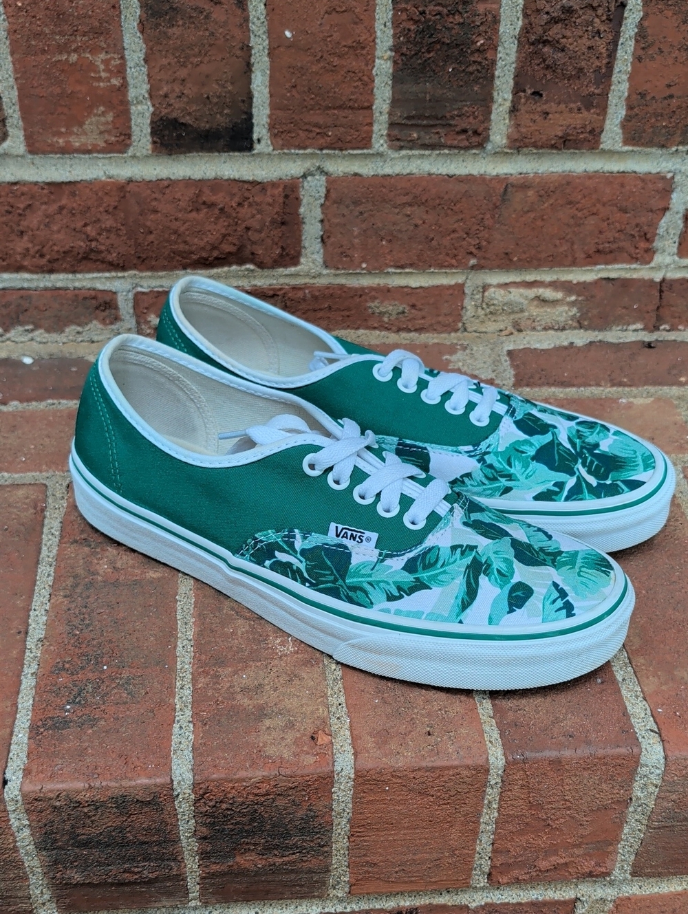 Vans Unisex Green Tropical Print Canvas Sneakers Size 9 (859)